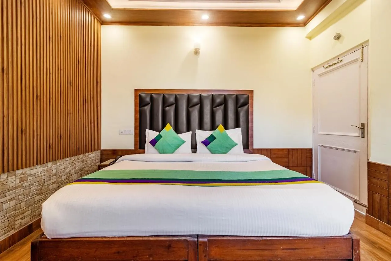 Treebo Greenland, Mall Road Shimla 3*,