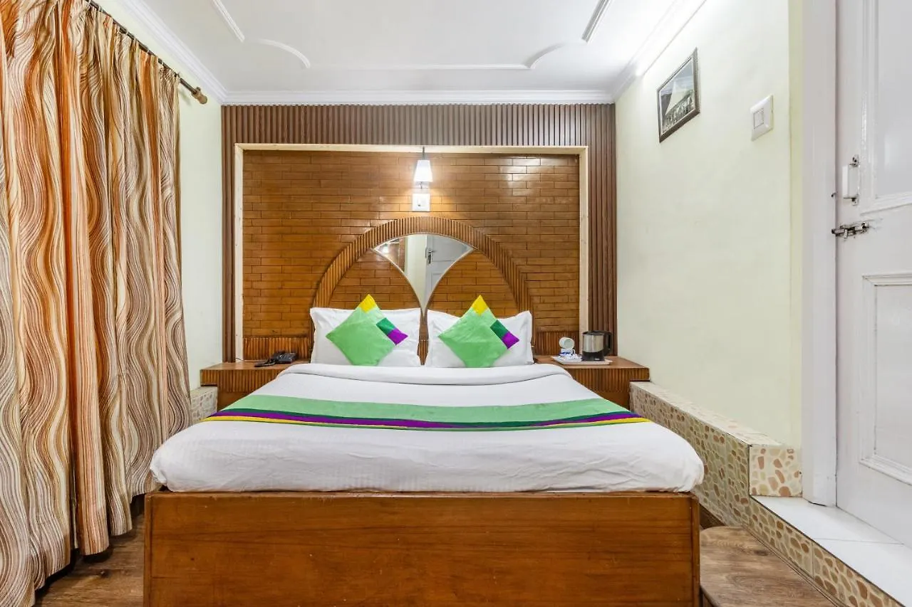 Treebo Greenland, Mall Road Shimla Hotel