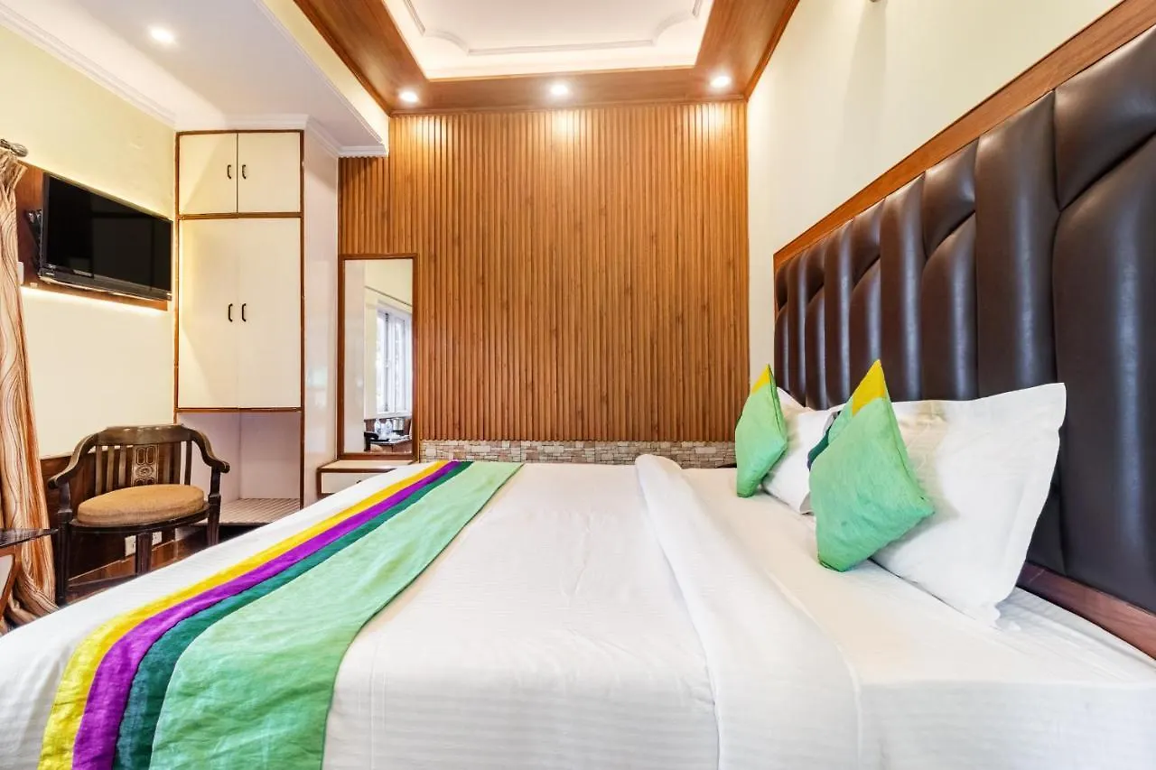 Treebo Greenland, Mall Road Shimla 3*,  India