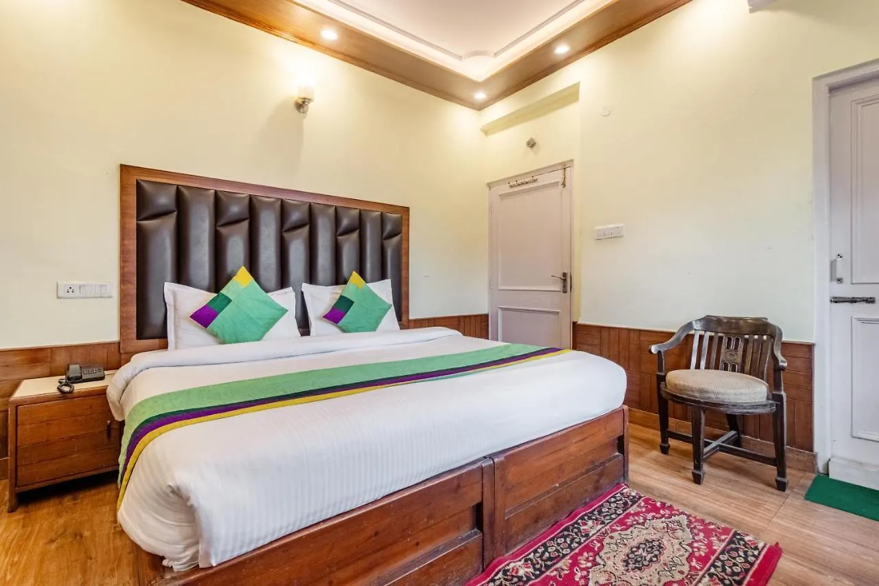 Hotel Treebo Greenland, Mall Road Shimla